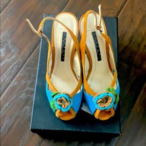 Laundry by Shelli Segal  suede sling backs size 7